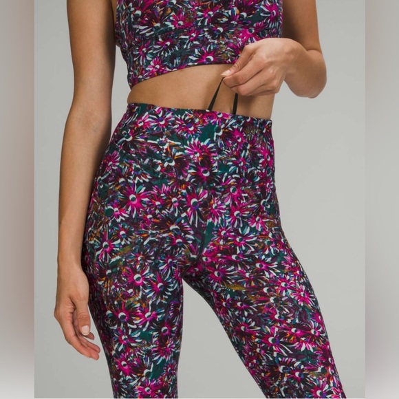 Lululemon Base Pace High-Rise Fleece Tight 28" - Picture 5 of 16